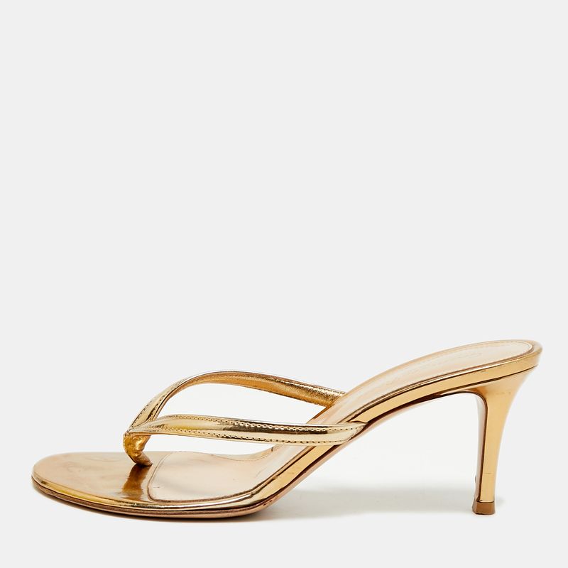 Gianvito Rossi Calypso Size 37 Gold Metallic Leather Thong Sandals